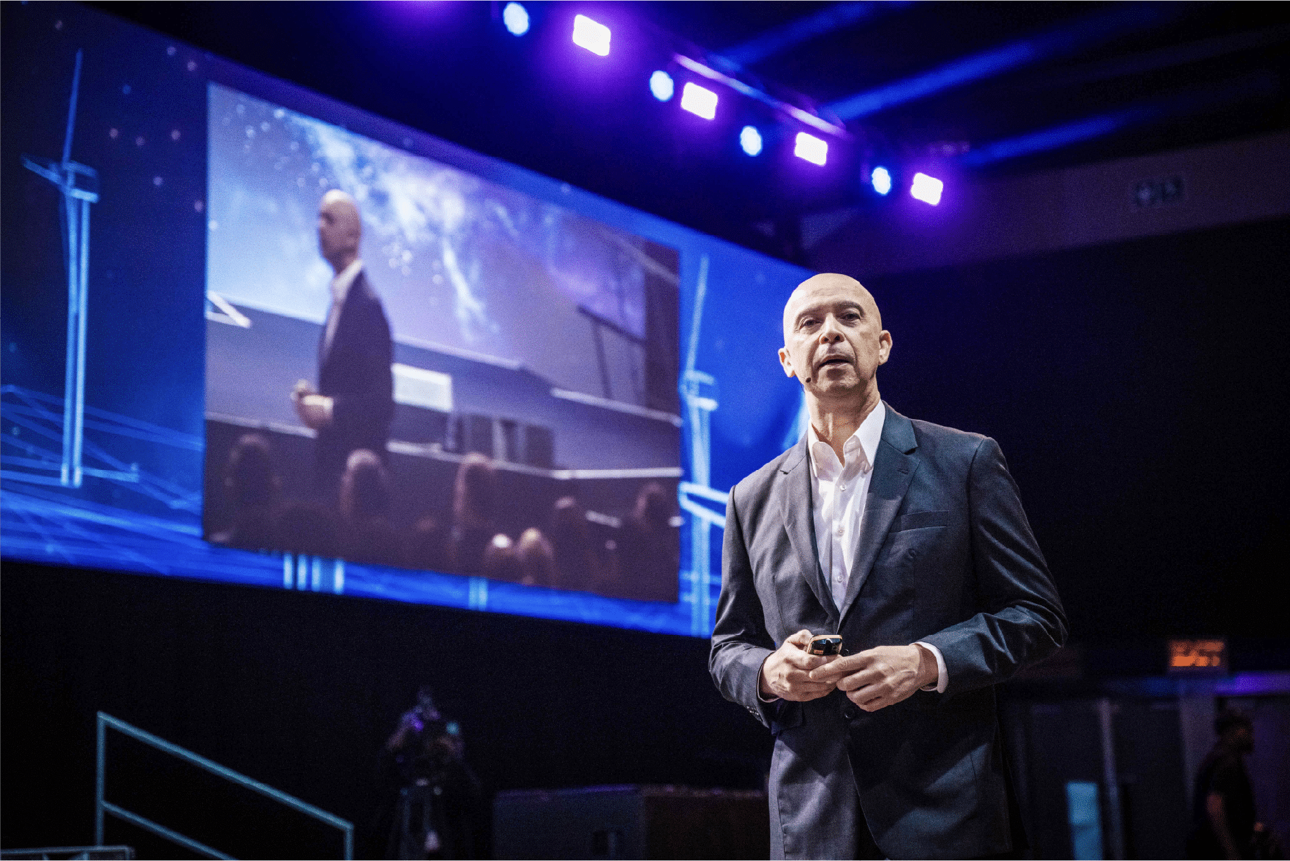 Speaker on the main stage